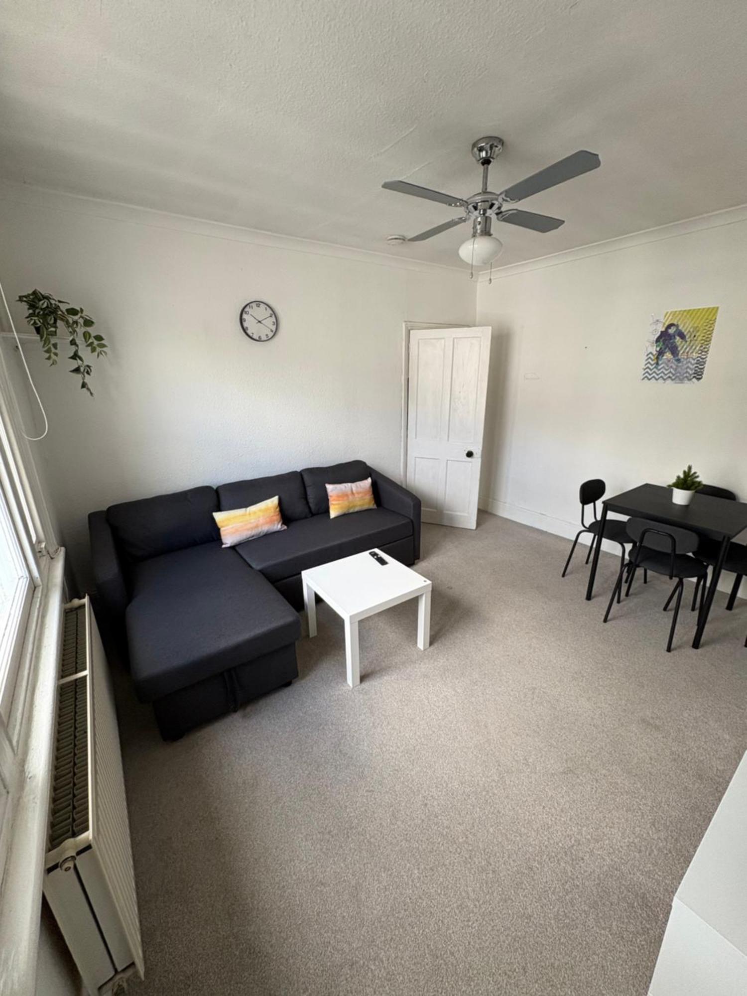 1 Bed In Shepherds Bush-westfield Appartamento